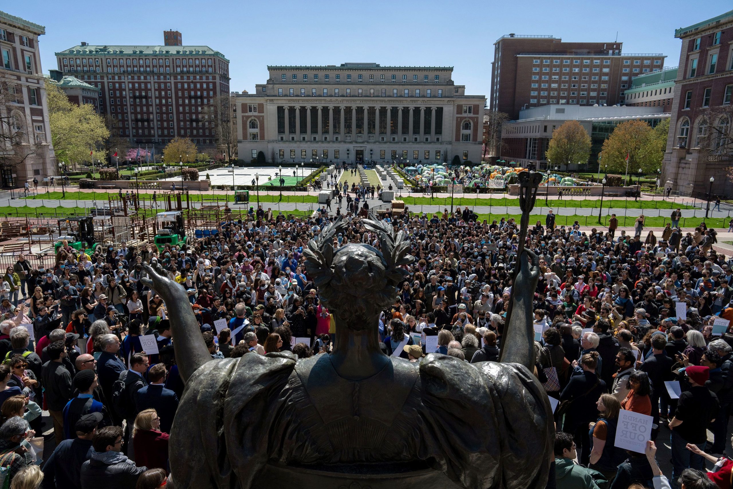Trump retrage 400 de milioane de dolari de la Universitatea Columbia: „Nu a reușit să protejeze studenții evrei”