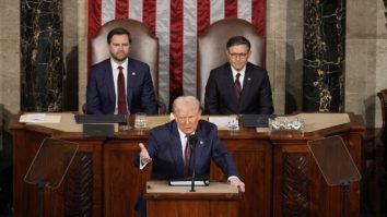 Visul american al lui Trump aduce a coşmar