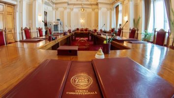 CCR a amânat din nou decizia privind reforma pensiilor speciale. Toni Neacșu: „A fost un mic circ. E regretabil faptul că a trebuit să-l vadă toată lumea”