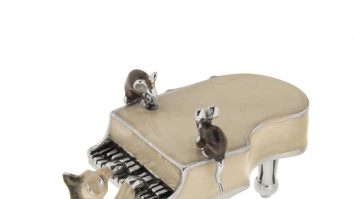 Cum să-ţi abandonezi duşmanii lor înşile