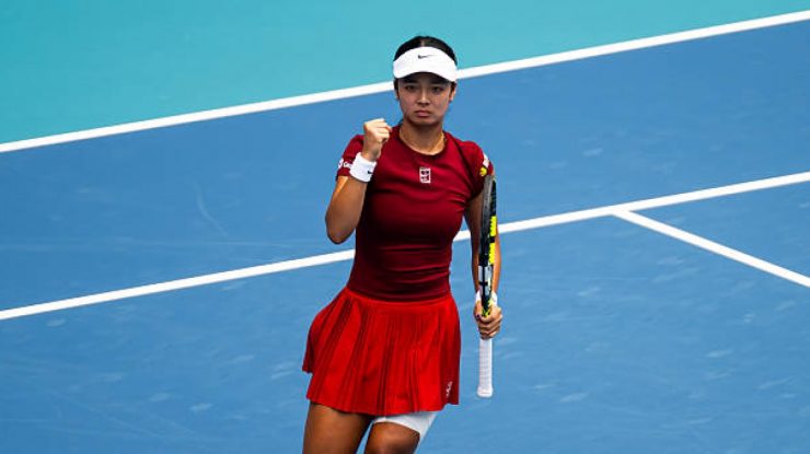 Surpriză la Miami Open. Alexandra Eala a învins-o în două seturi pe a doua jucătoare a lumii, Iga Swiatek