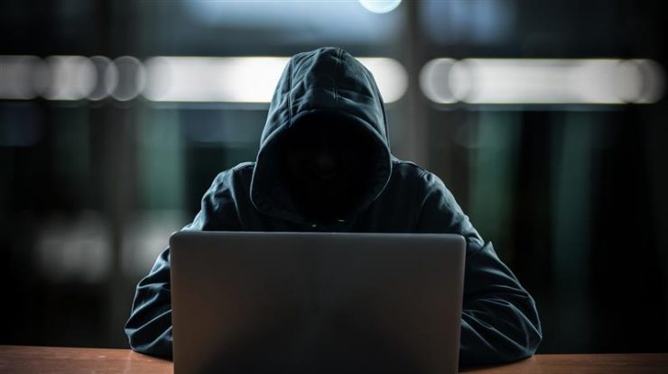 Un nou trend din social media a oripilat internauții. Hackerii folosesc A.I. să altereze fețele persoanelor