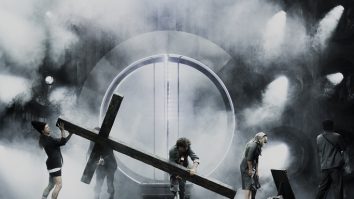 BOR acuză Teatrul Național București de blasfemie: Este „Proorocul Ilie” artă sau o „deformare a sacrului”