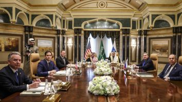 Statele Unite negociază astăzi cu Rusia la Riad. Delegaţia americană încearcă să obţină progrese către o încetare a focului în Marea Neagră