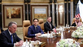 Echipa SUA și echipa Ucrainei speră să semneze acordul pe zăcăminte și să facă primii pași spre pace la Riad. Trump: „E un secret pe care numai eu îl știu”