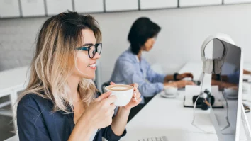 Cafeaua de la birou îți crește riscul de infarct: Ce descoperiri au făcut cercetătorii