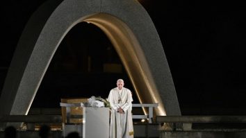 Papa Francisc: „ipocrizia de a vorbi despre pace”
