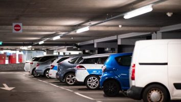 În Cluj-Napoca, locurile de parcare au devenit un lux. Unele ajung și la 25.000 €, iar prețurile continuă să crească