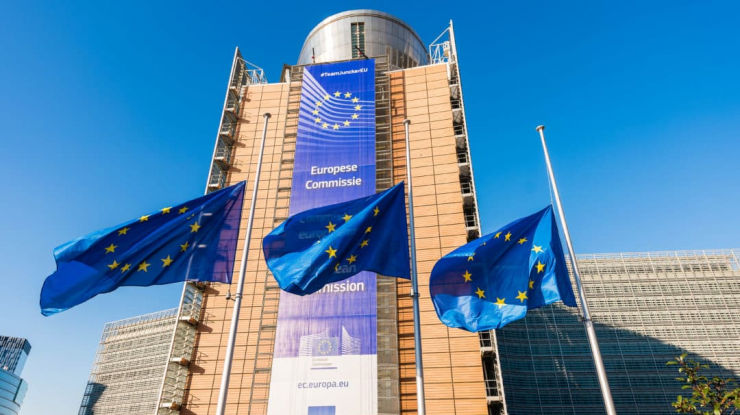 Comisia Europeană propune măsuri pentru deportări mai eficiente și centre offshore de returnare