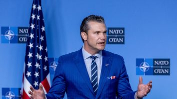 Administrația Trump a ordonat oprirea operațiunilor cibernetice ofensive împotriva Rusiei. Decizia a fost luată de Secretarul Apărării, Pete Hegseth