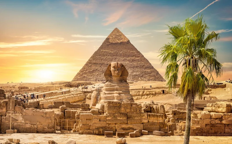 Misterul Piramidelor din Giza se adâncește: Cercetătorii au descoperit structuri subterane uriașe, de două ori mai mari decât Turnul Eiffel, extinse pe 2 kilometri