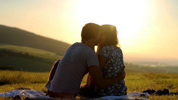 „Teoria celor Trei Iubiri”: Ne îndrăgostim doar de trei ori în viață. Fiecare iubire te învață o lecție