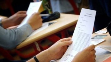 Simularea probelor scrise ale examenului de Bacalaureat începe luni. Peste 123.000 de elevi sunt aşteptaţi în 1.318 centre de examinare