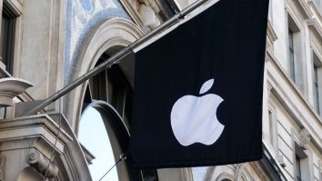 Guvernul Britanic cere companiei Apple acces la datele criptate