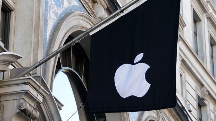 Guvernul Britanic cere companiei Apple acces la datele criptate