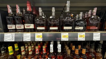 Comisia Europeană amână aplicarea primelor taxe-răspuns la tarifele americane asupra importurilor de oțel și aluminiu