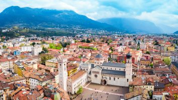 Vrei să te muți în Italia? Provincia Trento din nordul țării îți oferă 100.000 de euro dacă vrei să te stabilești acolo