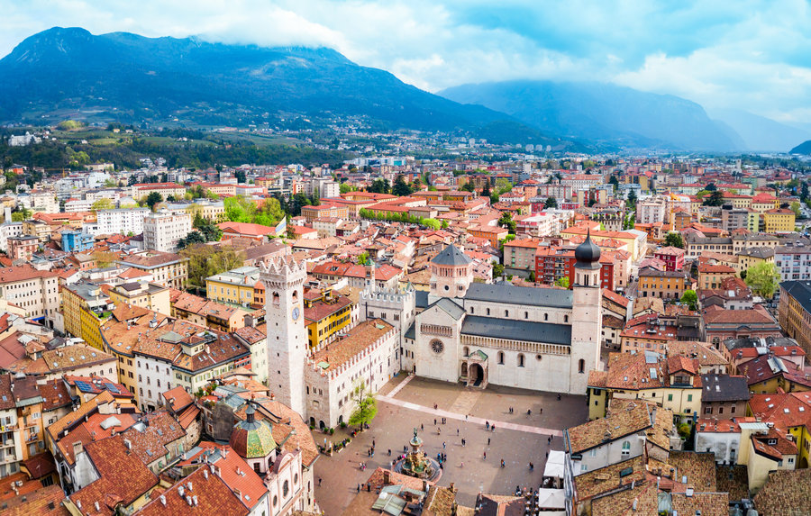 Vrei să te muți în Italia? Provincia Trento din nordul țării îți oferă 100.000 de euro dacă vrei să te stabilești acolo