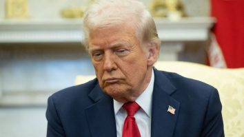 Trump: Zelenski a luat bani din SUA, în timpul lui Biden, ca un copil acadele: „A fost atât de ușor. Nu cred că este recunoscător”