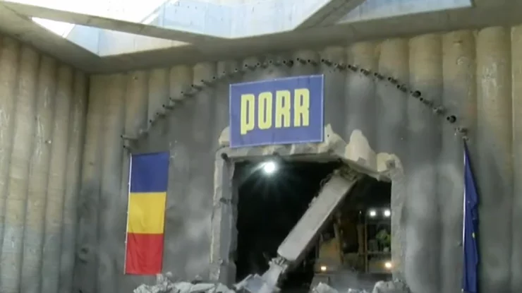 Constructorii au terminat prima străpungere la Tunelul Daniela de pe autostrada Pitești-Sibiu