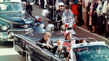 BREAKING NEWS. Administrația Trump desecretizează dosarele privind asasinarea lui JFK/ CIA îl urmărea pe Lee Harvey Oswald înainte ca acesta să-l ucidă pe JFK