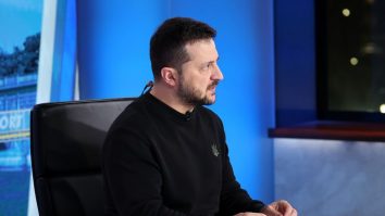 Zelenski acordă un interviu exclusiv la Fox News, după cearta aprinsă cu Trump și J.D. Vance: „Nu îi datorez scuze lui Trump. Îl vrem de partea noastră, nu de partea lui Putin. Vrem pace”