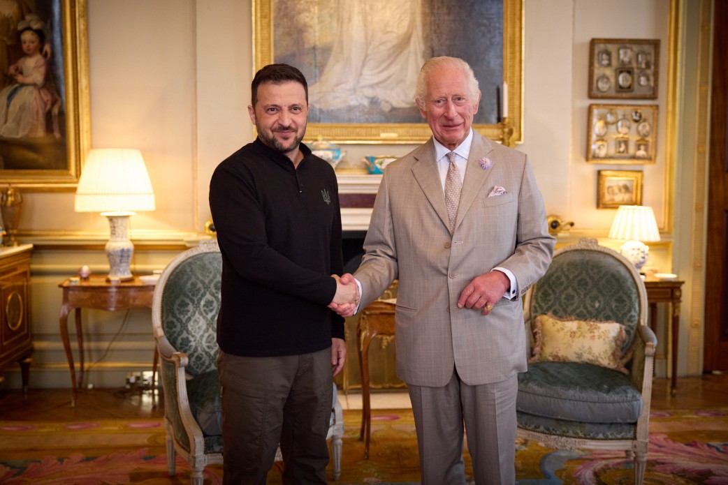 Vizita lui Zelenski la reședinta Regelui Charles a generat panică în UK. A fost instituită o zonă interzisă deasupra domeniului Sandringham