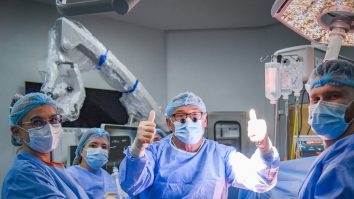 Recoltare complet laparoscopică, pentru un nou transplant hepatic realizat cu succes la SANADOR