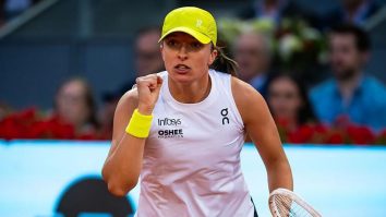 Iga Swiatek ajunge în optimi la Madrid Open. Ea a învins-o pe Linda Noskova