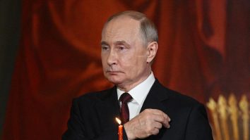 Rusia continuă atacurile, în ciuda „armistițiului de Paște” anunțat de Vladimir Putin