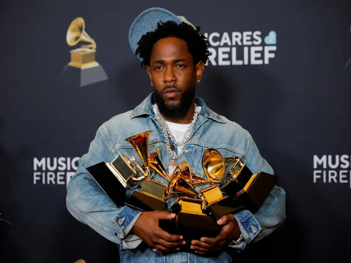 Kendrick Lamar domină American Music Awards 2025. Cine va câștiga în noile categorii?