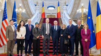 Vizita delegației Congresului SUA în România: Securitatea, economia și Visa Waiver au fost printre temele abordate. Vern Buchanan: „Sunt aici să construim relațiile și să le ducem la nivelul următor”