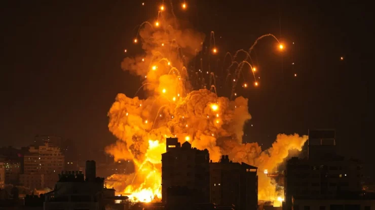 Israel afirmă că nu va permite accesul ajutoarelor umanitare în Gaza „atât timp cât ostaticii lâncezesc în tuneluri”