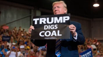 Trump „dezlănțuie Energia Americană”: Președintele SUA semneaza noi ordine executive pentru creșterea exploatării cărbunelui