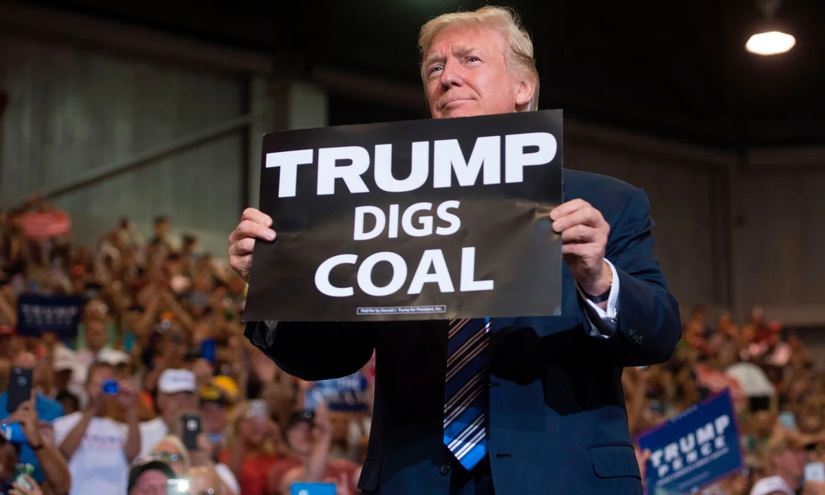 Trump „dezlănțuie Energia Americană”: Președintele SUA semneaza noi ordine executive pentru creșterea exploatării cărbunelui