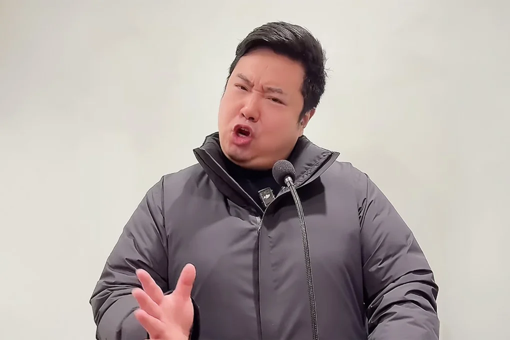 Donald Trump are o sosie în China. Cine este TikTok-erul care îl imită la perfecție