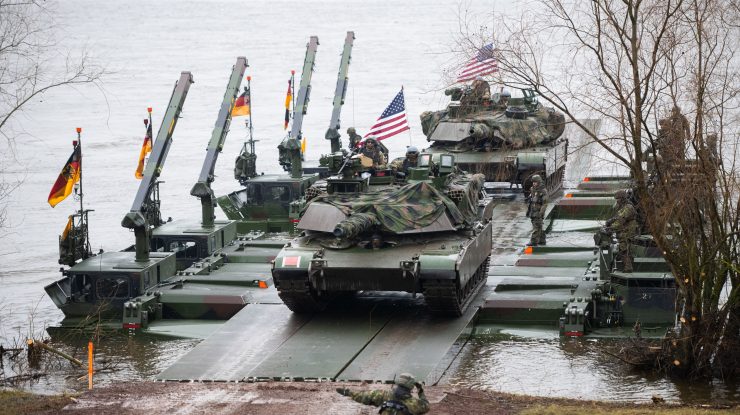 NATO cumpără un „soft de Inteligenţă Artificială” de la Palantir. Ce impact va avea sistemul asupra fuziunii informațiilor