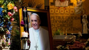 De ce Papa Francisc nu va fi înmormântat la Vatican? Ultimele pregătiri au loc astăzi în Vatican înainte de funeralii