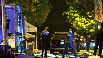 11 persoane au murit după ce o maşină a intrat în mulţime, în Vancouver. Un suspect a fost acuzat de crimă de gradul doi
