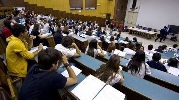 Ministerul Educației investește 100 milioane lei pentru prevenirea abandonului universitar. Elena Lotrean, expert în educație:„Educația are nevoie de o reșapare, de o formare mai bună a imaginii pe termen lung”