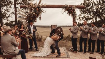 Oamenii ating mai târziu în viață bornele importante, cum ar fi căsătoria. Care este vârsta ideală pentru „următorul pas”