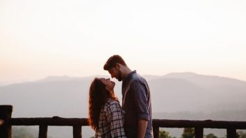 Masturbarea rămâne un subiect tabu. Ce spune istoria despre acest act