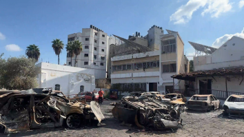 Două rachete israeliene au lovit o clădire din interiorul unui spital din Gaza, distrugând departamentul de urgență și recepția