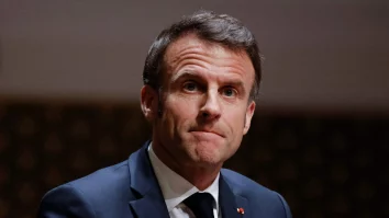 Macron: „Astăzi este clar că doar Rusia a decis să continue războiul”. Atacul rusesc din Sumy a ucis zeci de civili și copii