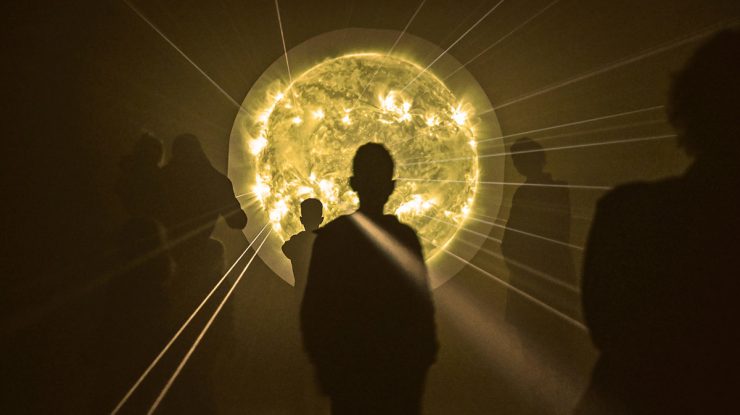 Bucură-te de magia luminii, în Paris: A început „Into The Light”, expoziția care promite să îți ofere o experiență imersivă