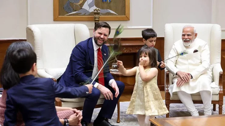 J.D. Vance și Modi laudă progresele dintre SUA și India în negocierile pentru un acord comercial. Vicepreședintele e într-o vizită în Delhi