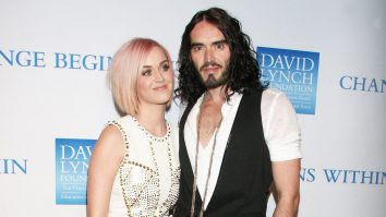 Russell Brand, fostul soț al cântăreței Katy Perry, este acuzat de viol și de agresiune sexuală
