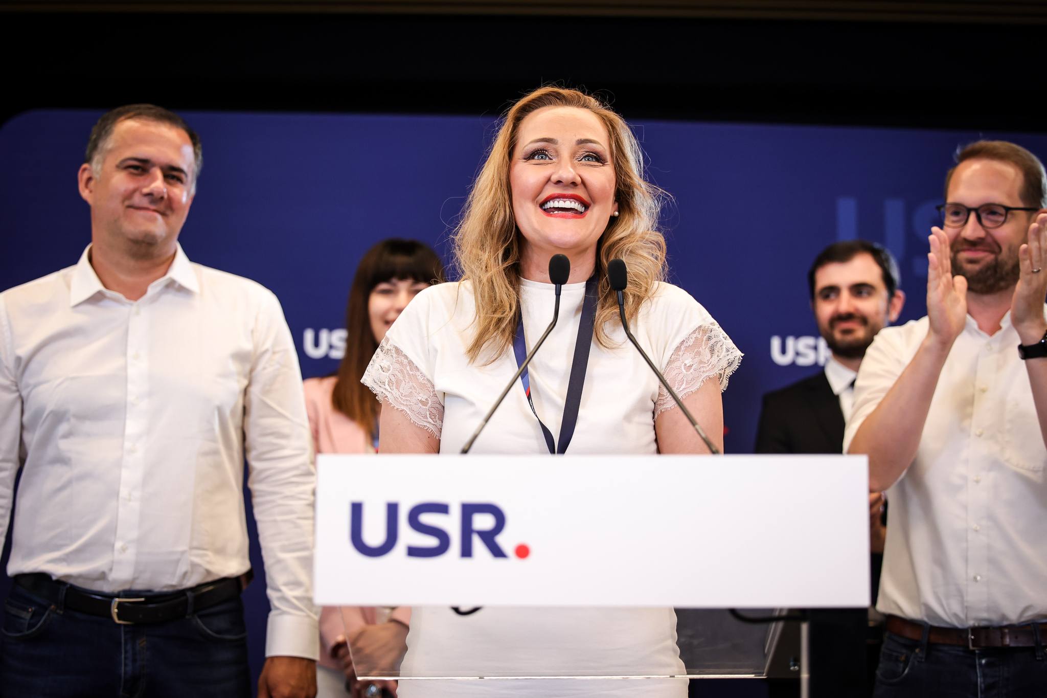 USR renunță la Elena Lasconi. Partidul îl sprijină pe Nicușor Dan