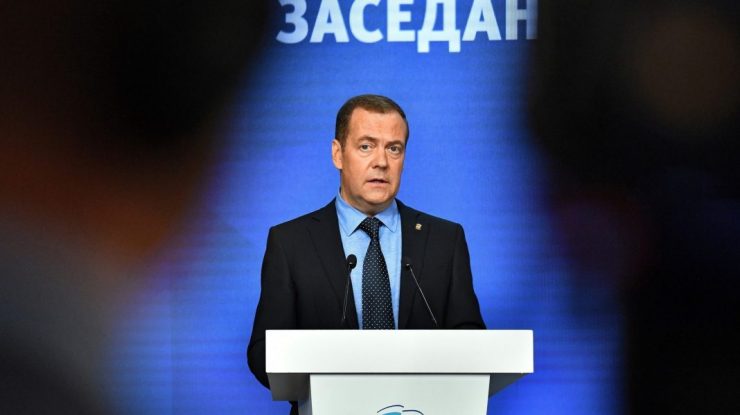 Dmitri Medvedev afirmă că Finlanda și Suedia, după aderarea la NATO, au devenit ținte automate pentru Rusia. „Sunt jocuri politice”