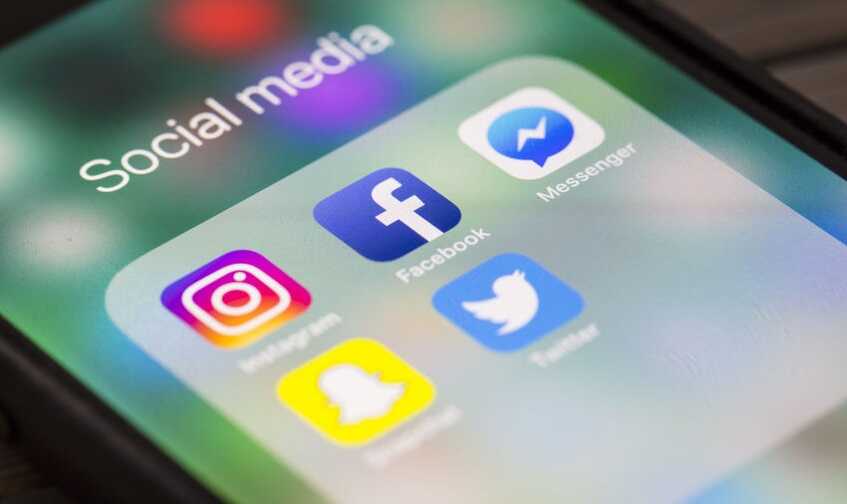 Meta ia măsuri împotriva conținutului spam și abuzului de hashtag-uri pe Facebook. Cum vor fi afectate conturile